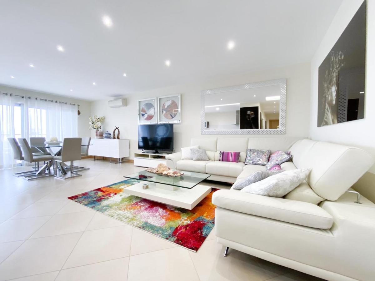 Luxury Condominium Apartment With Swimming Pool #1903 ลากอส ภายนอก รูปภาพ