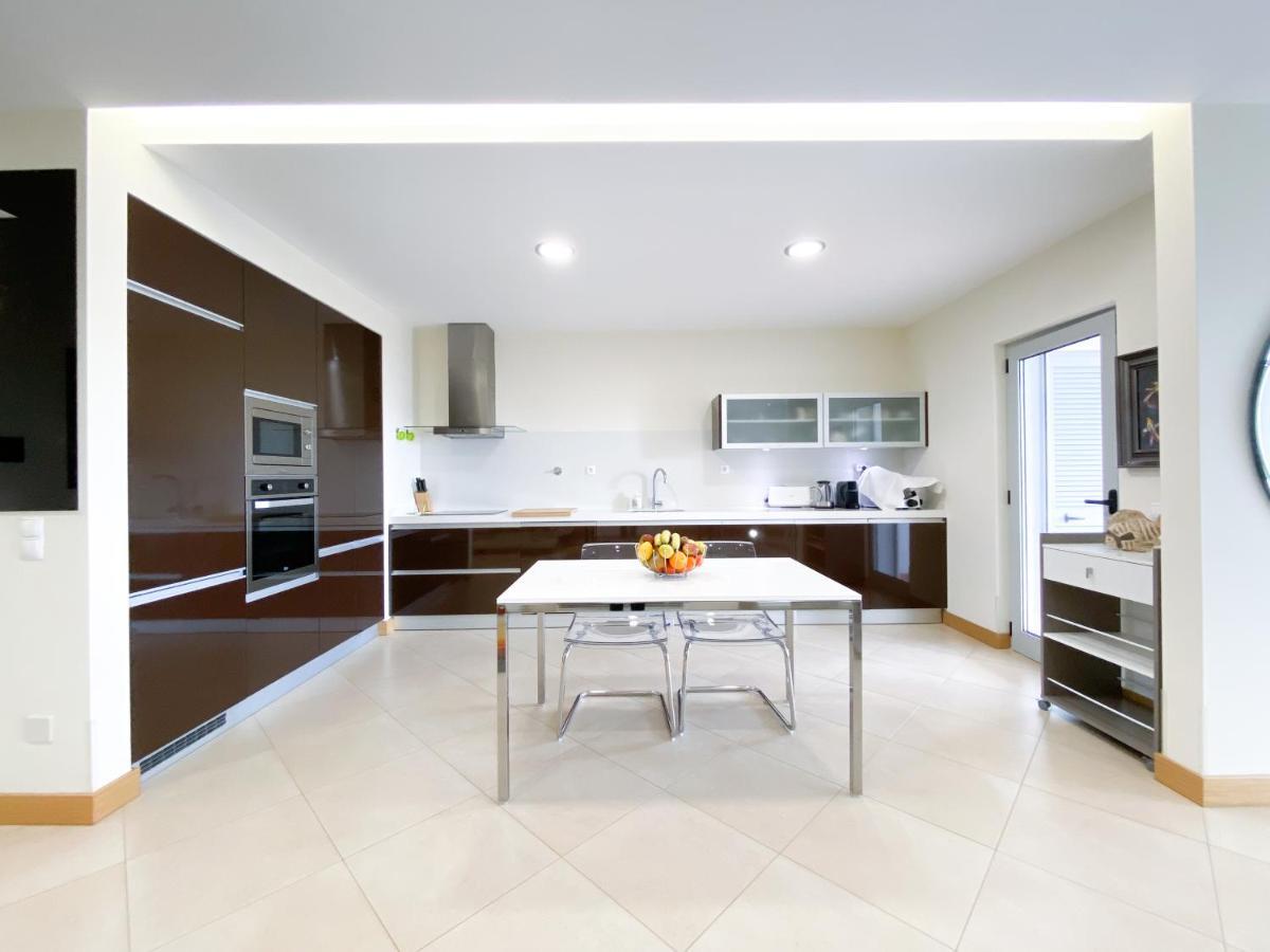 Luxury Condominium Apartment With Swimming Pool #1903 ลากอส ภายนอก รูปภาพ