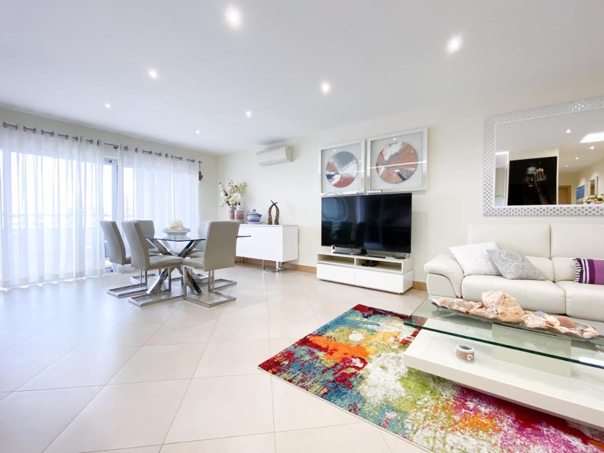 Luxury Condominium Apartment With Swimming Pool #1903 ลากอส ภายนอก รูปภาพ
