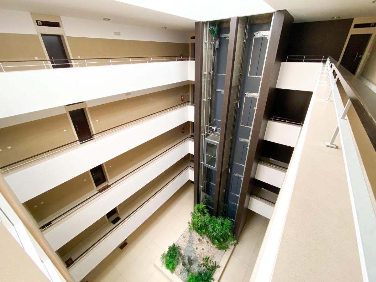 Luxury Condominium Apartment With Swimming Pool #1903 ลากอส ภายนอก รูปภาพ