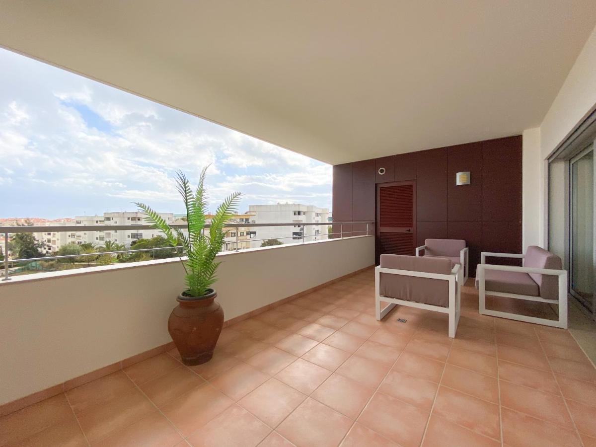Luxury Condominium Apartment With Swimming Pool #1903 ลากอส ภายนอก รูปภาพ