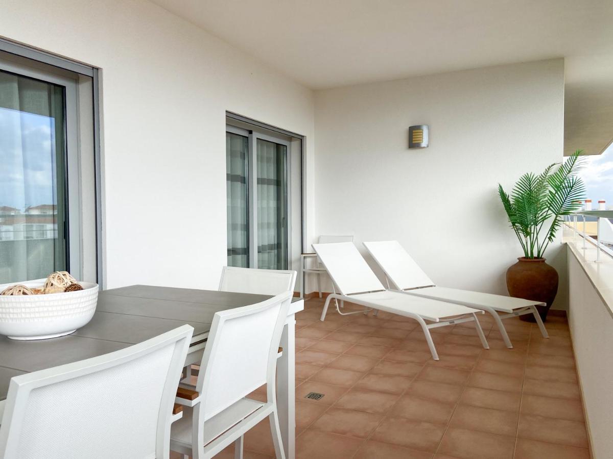 Luxury Condominium Apartment With Swimming Pool #1903 ลากอส ภายนอก รูปภาพ